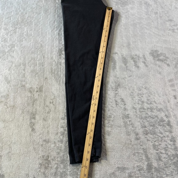 PINK Kentucky Leggings Women Medium Black Crop Gym Preppy Pants Workout - Picture 5 of 8